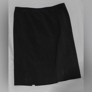Tahari Arthur s Levine size 10 black a line skirt